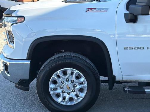 2024 Chevrolet Silverado 2500 LTZ