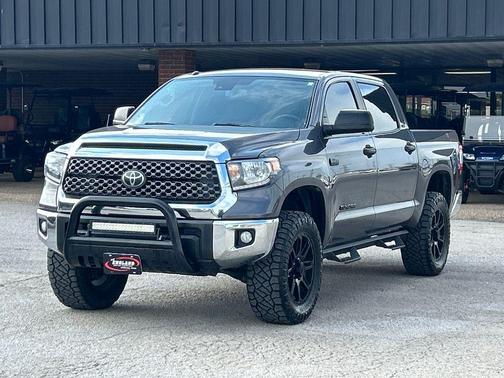 2018 Toyota Tundra SR5