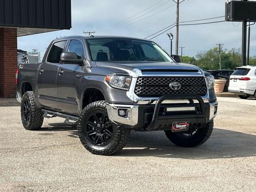 2018 Toyota Tundra SR5