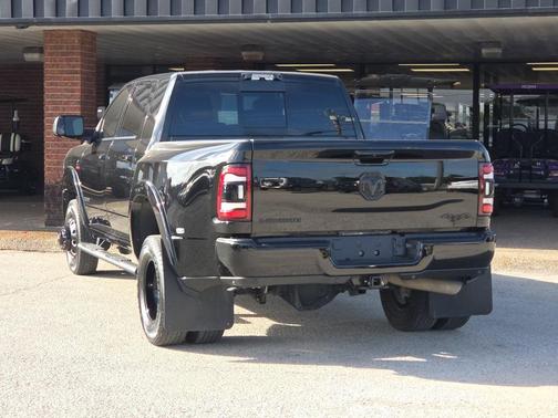 2022 RAM 3500 Laramie
