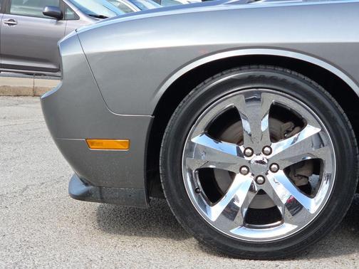 2012 Dodge Challenger R/T Plus
