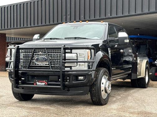 Shadow Black 2017 Ford F-450 Platinum