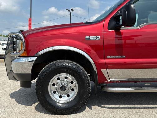 Red 2001 Ford F-250