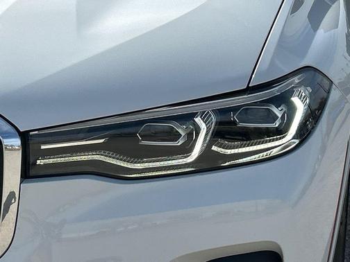 2019 BMW X7 xDrive50i