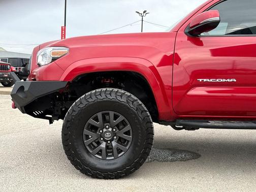 2022 Toyota Tacoma SR5