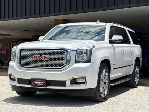 White Frost Tri-Coat 2017 GMC Yukon XL Denali