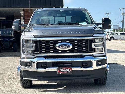 2024 Ford F-350 Lariat Super Duty