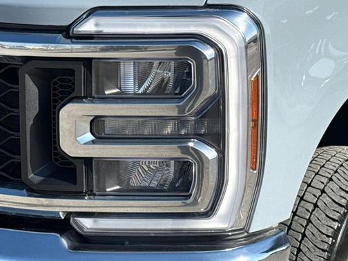 2024 Ford F-350 Lariat Super Duty