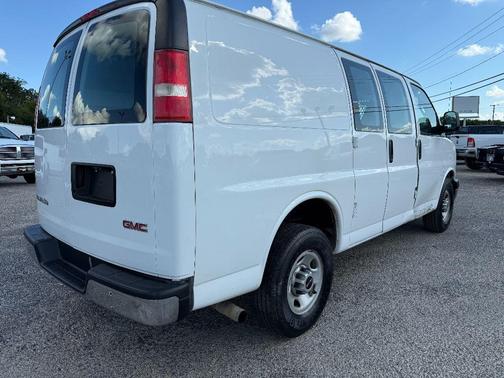 2017 GMC Savana 2500 Work Van