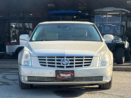 2011 Cadillac DTS Premium
