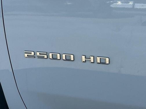 2022 Chevrolet Silverado 2500 Custom