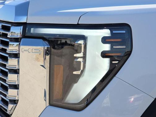 2025 GMC Sierra 3500 Denali