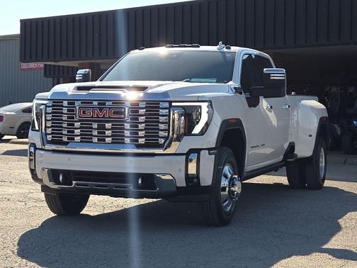 2025 GMC Sierra 3500 Denali