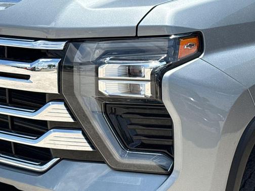 Sterling Gray Metallic 2024 Chevrolet Silverado 3500 High Country
