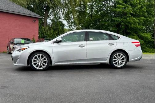 2013 Toyota Avalon XLE