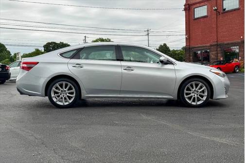 2013 Toyota Avalon XLE