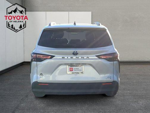 2022 Toyota Sienna XLE 7 Passenger