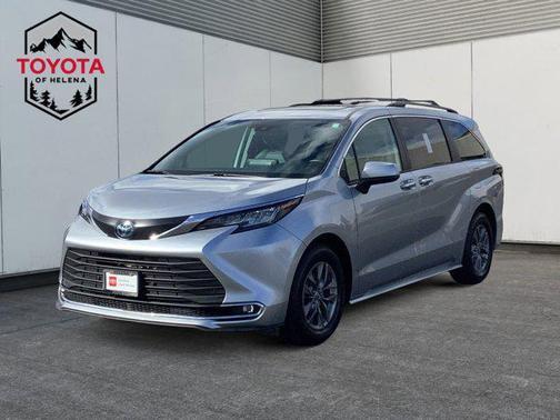 2023 Toyota Sienna XLE