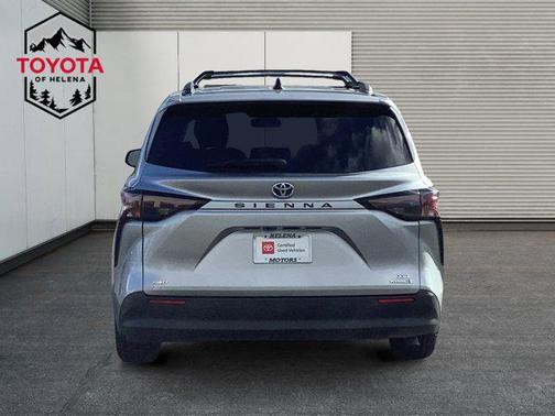 2023 Toyota Sienna XLE