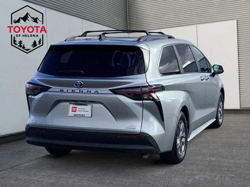 2023 Toyota Sienna XLE