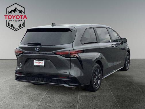 2025 Toyota Sienna XSE 7 Passenger
