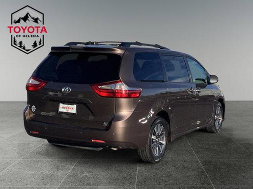 2018 Toyota Sienna 