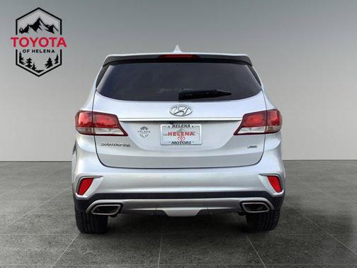 2017 Hyundai SANTA FE SE