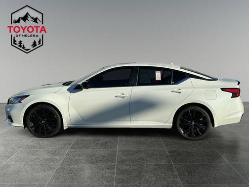 2022 Nissan Altima SR Intelligent AWD