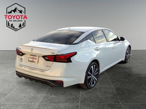 2022 Nissan Altima SR Intelligent AWD