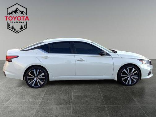 2022 Nissan Altima SR Intelligent AWD