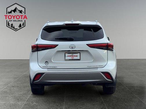2023 Toyota Highlander Platinum