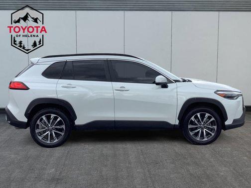 2022 Toyota Corolla Cross XLE