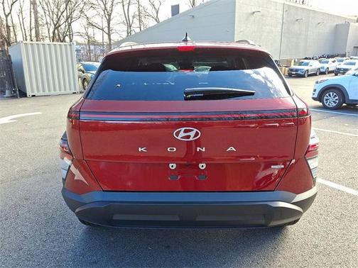 2025 Hyundai KONA SEL