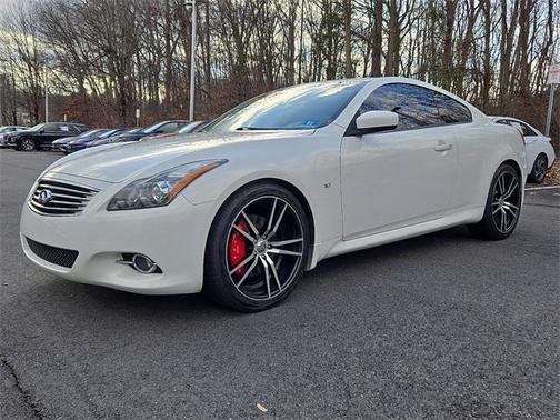 2014 INFINITI Q60 Base