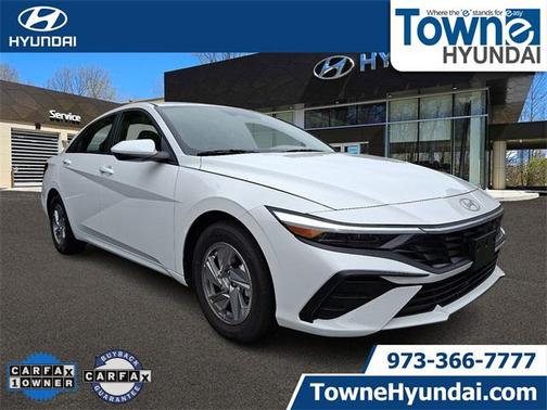 2025 Hyundai ELANTRA SE