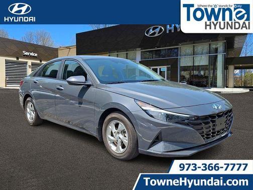 Ecotronic Gray 2023 Hyundai ELANTRA SE