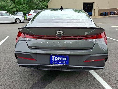 2025 Hyundai ELANTRA Sport