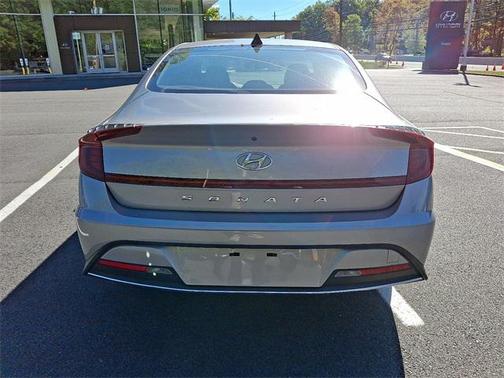 2023 Hyundai SONATA SE