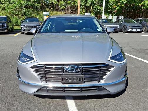 2023 Hyundai SONATA SE