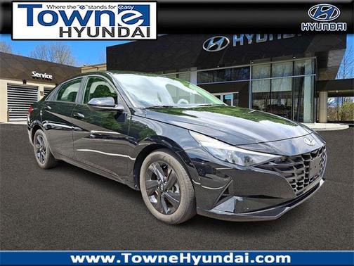 2023 Hyundai ELANTRA SEL