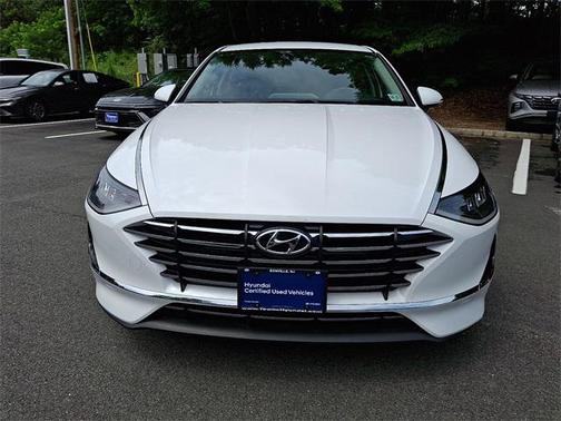 2023 Hyundai SONATA SE