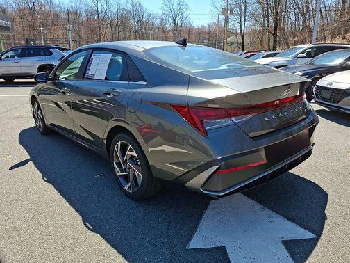 Amazon Gray 2025 Hyundai ELANTRA SEL