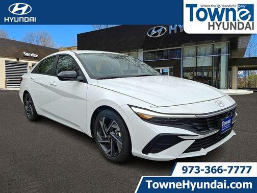 2025 Hyundai ELANTRA Sport