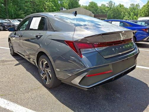 2025 Hyundai ELANTRA Sport