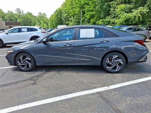 2025 Hyundai ELANTRA Sport