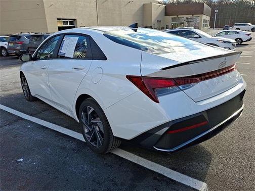 2025 Hyundai ELANTRA Sport