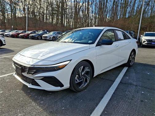 2025 Hyundai ELANTRA Sport