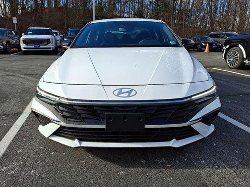 2025 Hyundai ELANTRA Sport