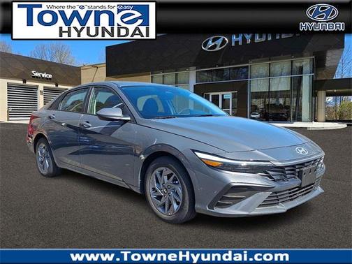 2024 Hyundai ELANTRA SEL