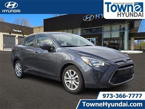 2017 Toyota Yaris iA Base